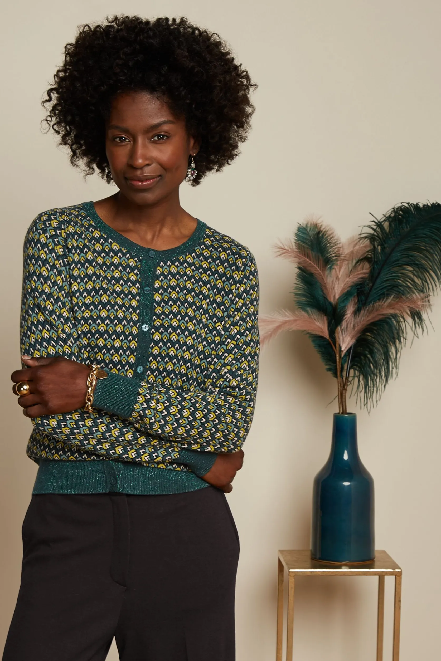 Cardi Roundneck Darling